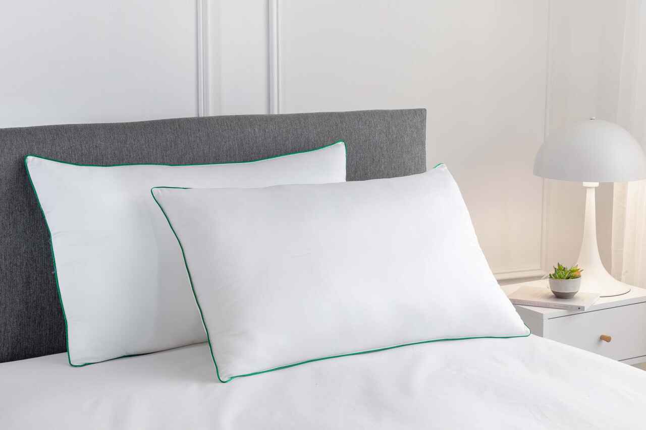Premium White Hotel Pillow - Ultra Soft & Durable